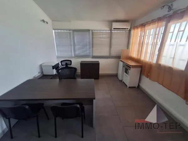 Bureau 1 pièce 19 m²