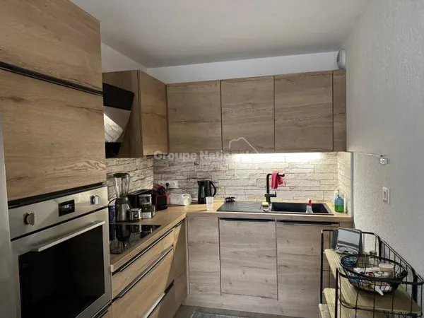 SIX-FOURS/LE BRUSC APPARTEMENT T2 AVEC GARAGE