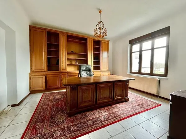 Maison 7 pièces 215 m²