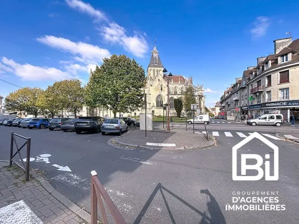Local commercial Falaise 115 m2 + appartement F3