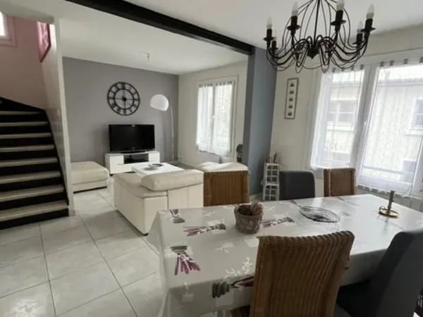 Charmante maison de bourg 9 min de blois
