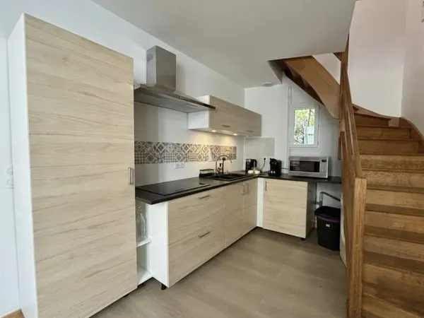 Lumineux Duplex de 85m² au sol (64m² Carrez) en Hyper-centre