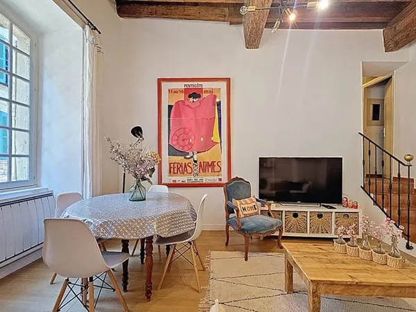 Avignon intra-muros Appartement de charme 3 pièces, 2 chambres