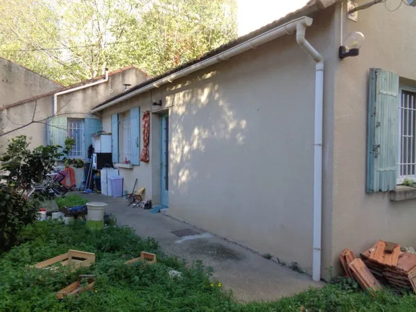 *Gard Nimes mazet 50m2 en centre ville