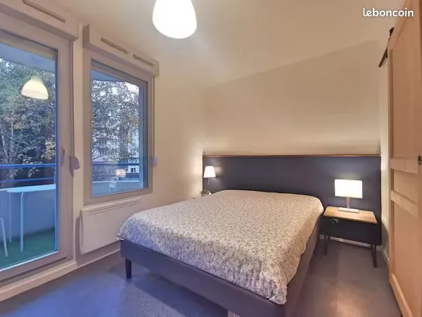 Studio meublé avec balcon - Lyon 3e | Quartier Madeleine / Parc Blandan