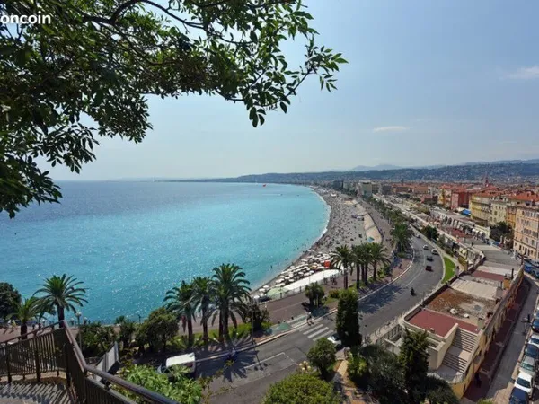 LOCAL COMMERCIAL 43 m² NICE