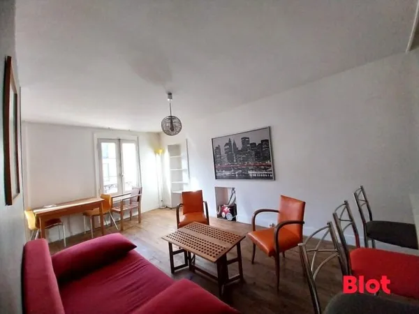 A VENDRE - RENNES QUARTIER DES LICES APPARTEMENT 43M² - UNE CHAMBRE CAVE ET GRENIER