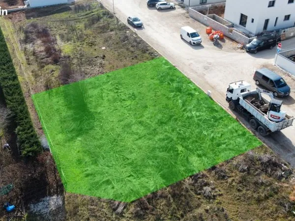 Terrain constructible à Ahuy