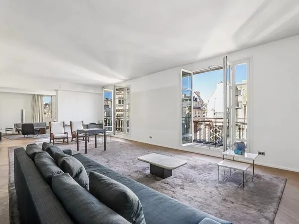 Appartement 4 pièces 288 m²