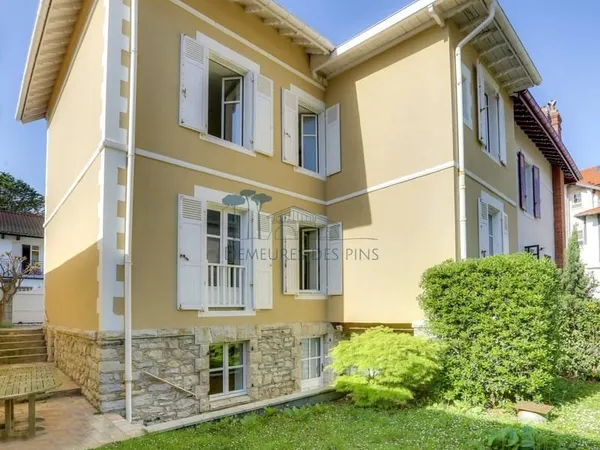 Maison 5 pièces 148 m²