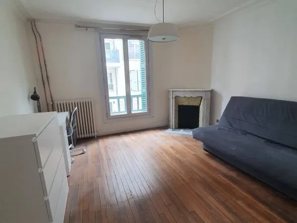 Grande chambre meublée lumineuse de 12m2 + Salle de bain privé