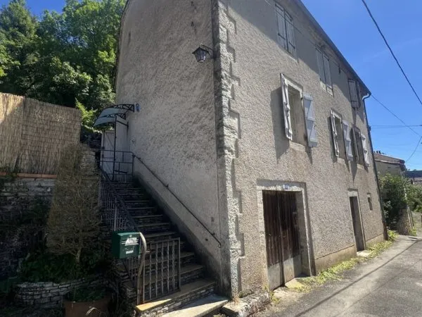 Maison avec terrasse à Laroque-des-Arcs