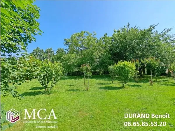 Terrain 800 m²