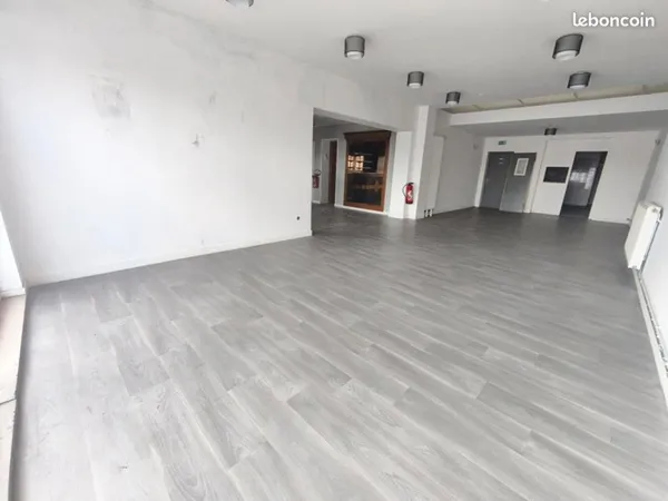 Maison 6 pièces 235 m²