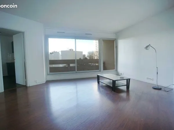 Grand F3 de 76 m2 - 2 chambres - metro La Dhuys / ligne 11