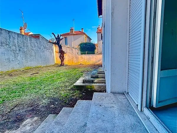 3 pièces avec jardin privatif 100 m² - Rez-de-jardin - Parking - Créteil