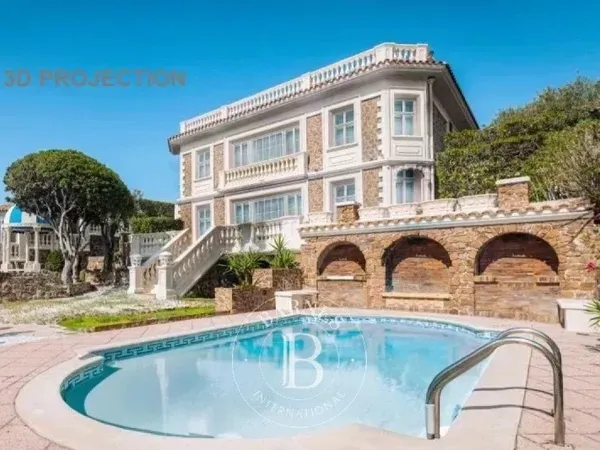 SAINT-RAPHAËL - VILLA "BELLE-EPOQUE" PIEDS DANS L'EAU