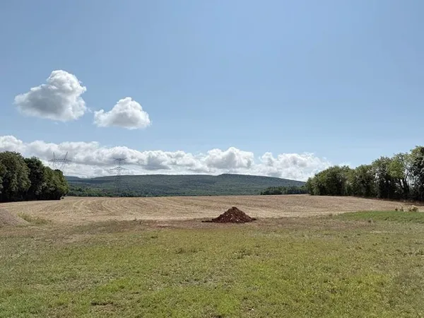 Terrain constructible sur 950 m2 viabilisé