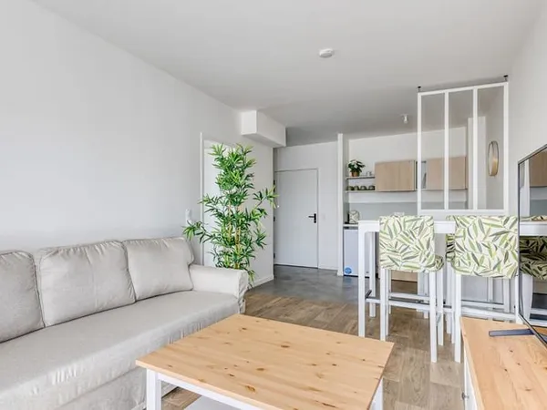 APPARTEMENT T2 MEUBLE RESIDENCE LE CLOUD
