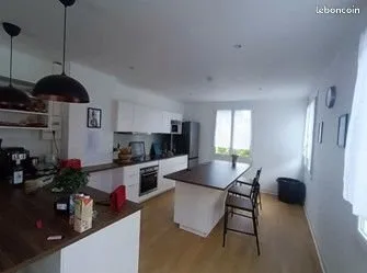 Chambre colocation meublée Procé