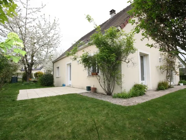 Cernay les Reims, maison moderne confort de plain pied, 5 chambres, jardin et sous sol total