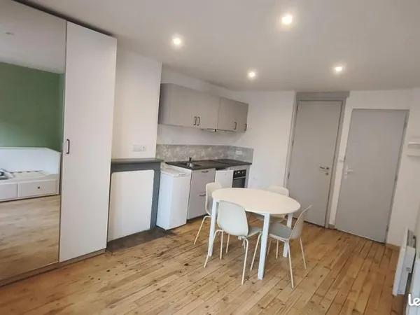 Studio 1 pièce 24 m²