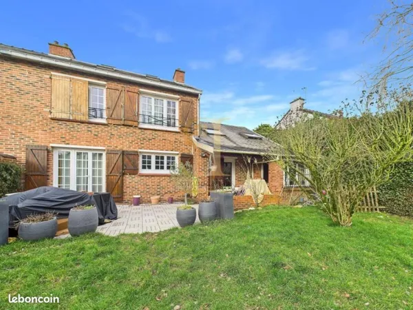 Maison 7 pièces 140 m²
