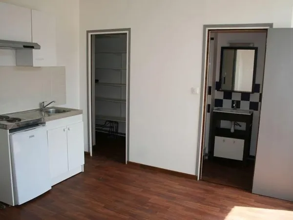 Beau studio 19m² entièrement rénové