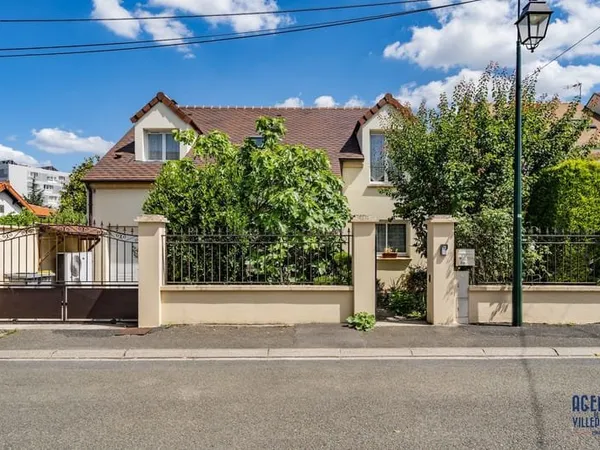 MAISON INDIVIDUELLE - 5 PIECES - SÉJOUR DOUBLE