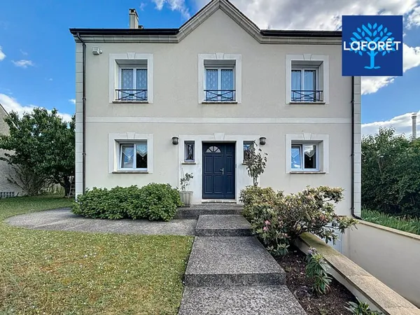 Maison 9 pièces 220 m²