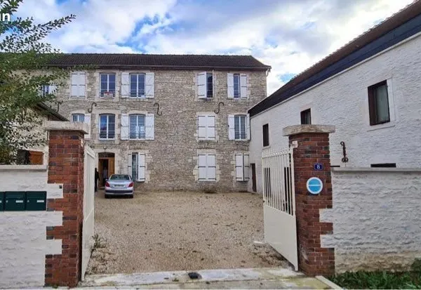 Immeuble de rapport 7 pièces 446 m²