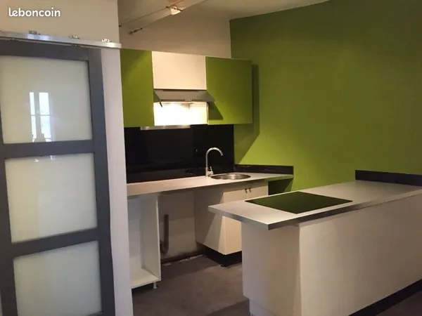 Beau T2 meublé et climatisé centre ville d'Apt