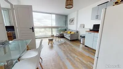 Chambre dans appartement T4 79m²