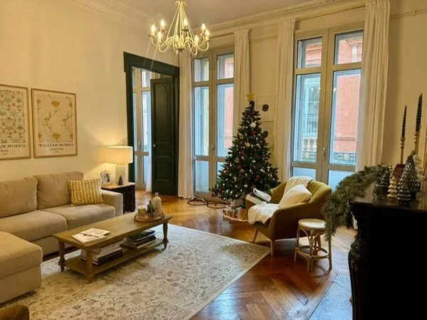 Appartement 5 pièces 146 m²