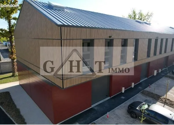 Local industriel 208 m²