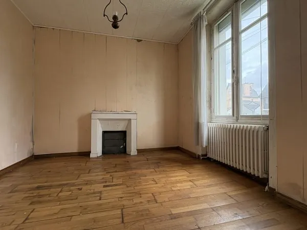 Maison à rénover avec fort potentiel Quartier Saint-Guen