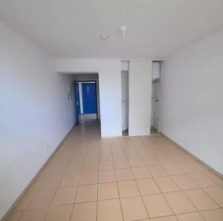 Studio 1 pièce 21 m²