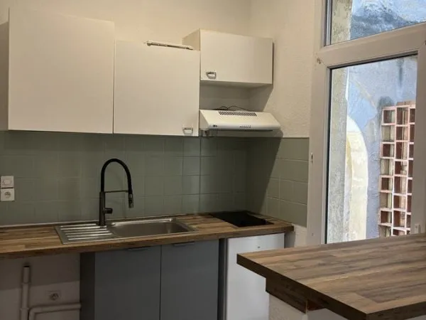 Studio 23 m2 : Tribunal De Bordeaux