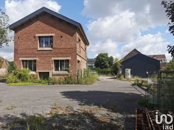 Local 3180 m²