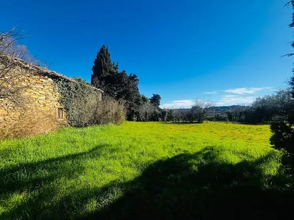 Maison 3 pièces 310 m²