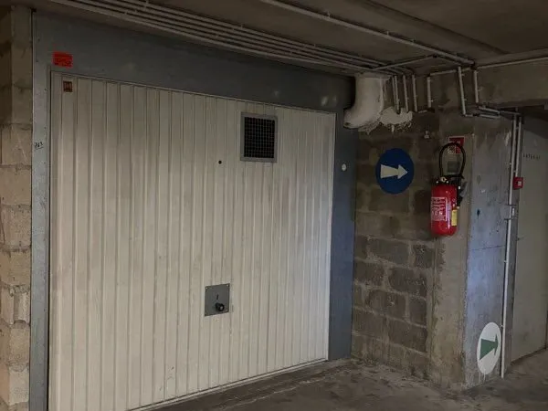 Stockage Vente Paris   25000€