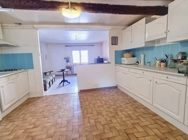 Maison 6 pièces 222 m²