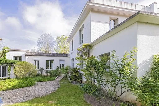 Propriété 320 m²
