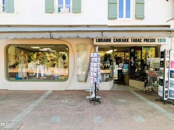 Commerce tabac, presse, FDJ 110 m²
