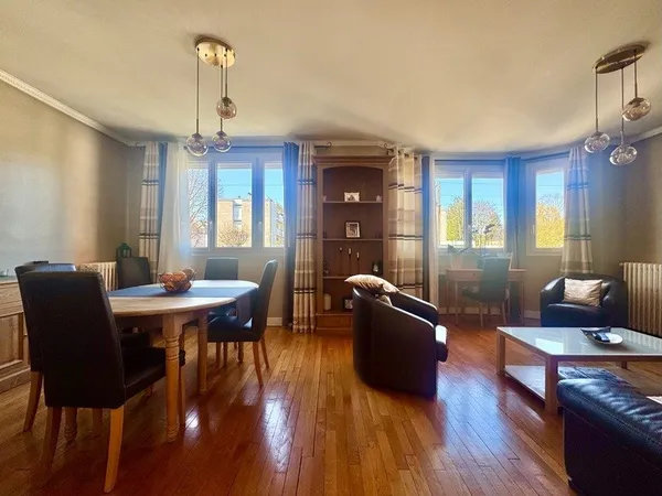 Maison familiale entièrement rénovée