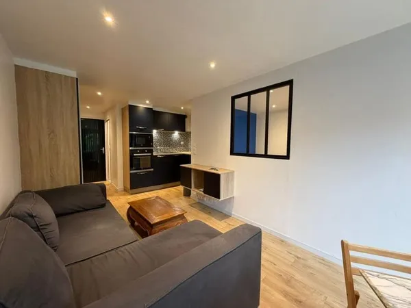 Appartement À Louer Bordeaux Cauderan