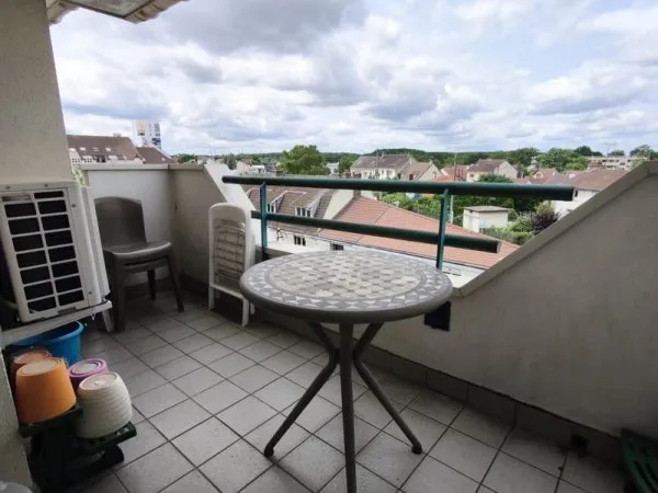 Duplex lumineux avec ascenseur 3 chambres 90 m2 Beauch