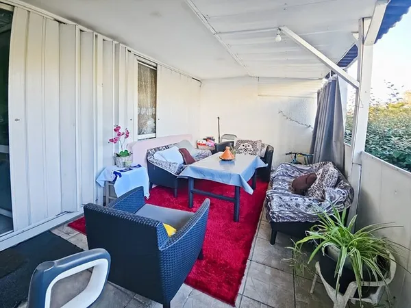 Talence-Appartement T4-Terrasse-Parking libre .