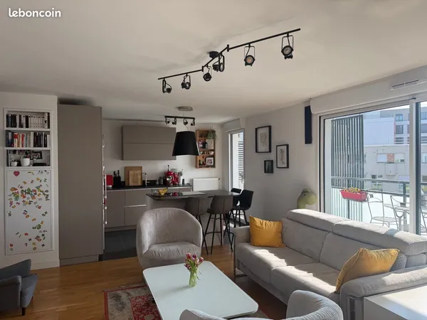 📍 Colombes - Quartier Agent Sarre | Appartement 3 pièces - 81 m² avec balcons, parking & local vélo