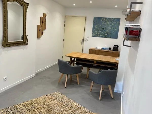BUREAU 18m ²